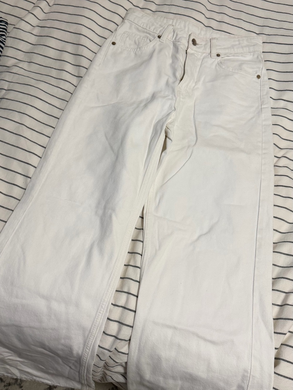 H&M Men's White Bootcut Jeans